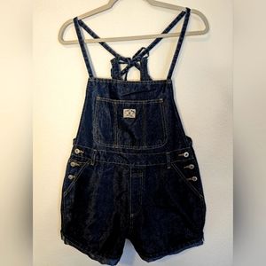 London London vintage overall shorts. MED